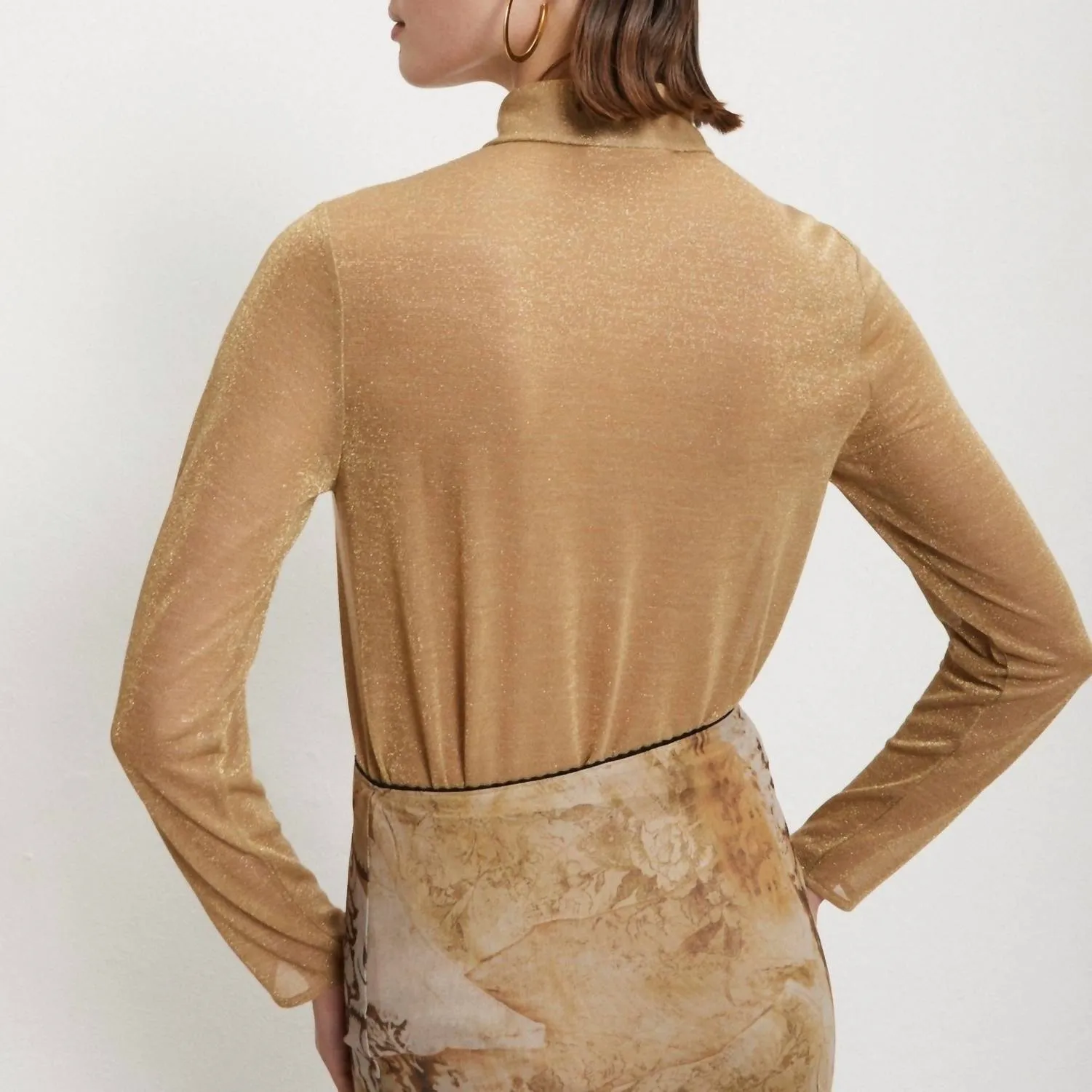 Button Up Jacket Shirt In Varunica
