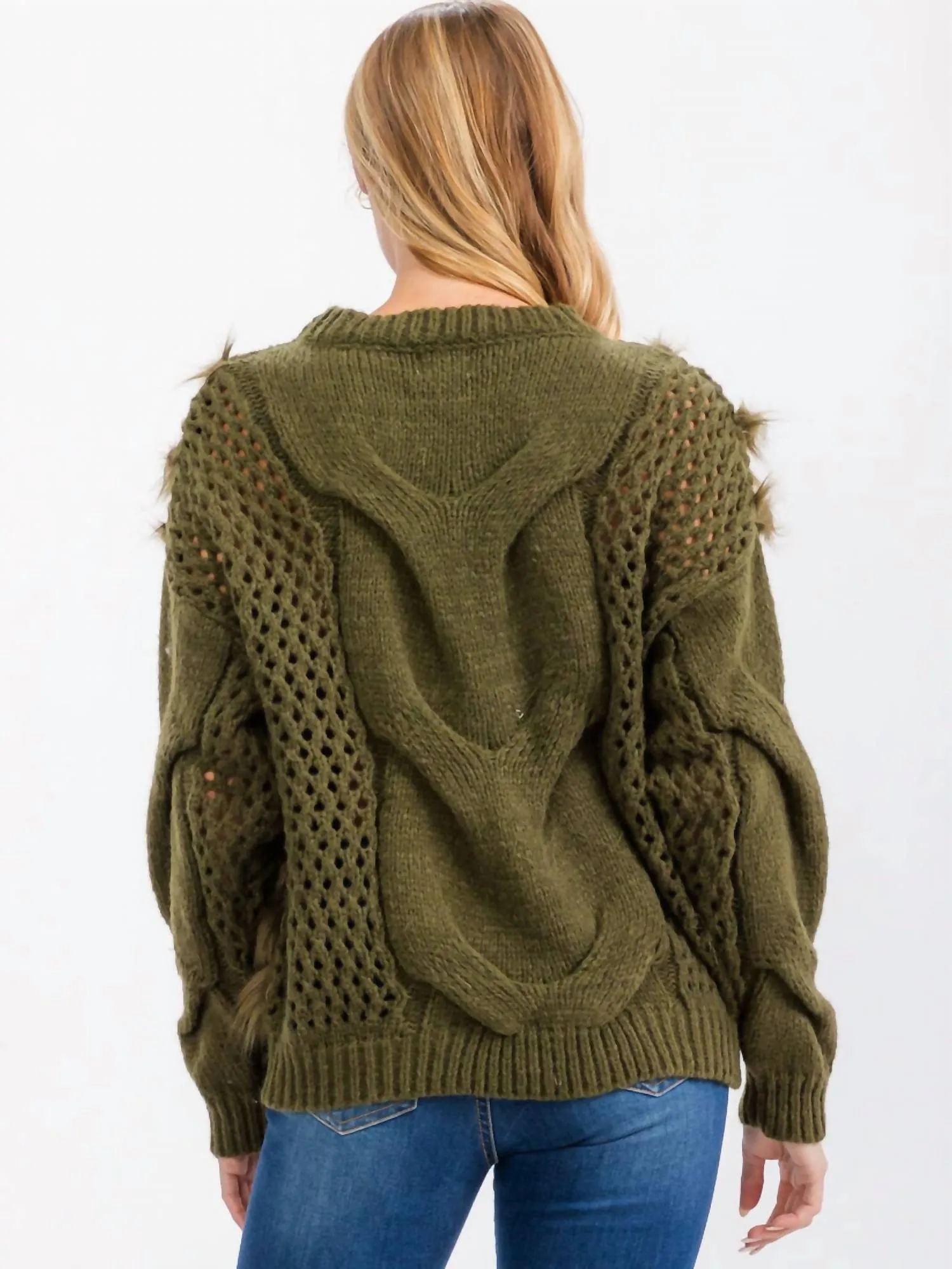 Cable Knit Pullover Sweater In Olive Green