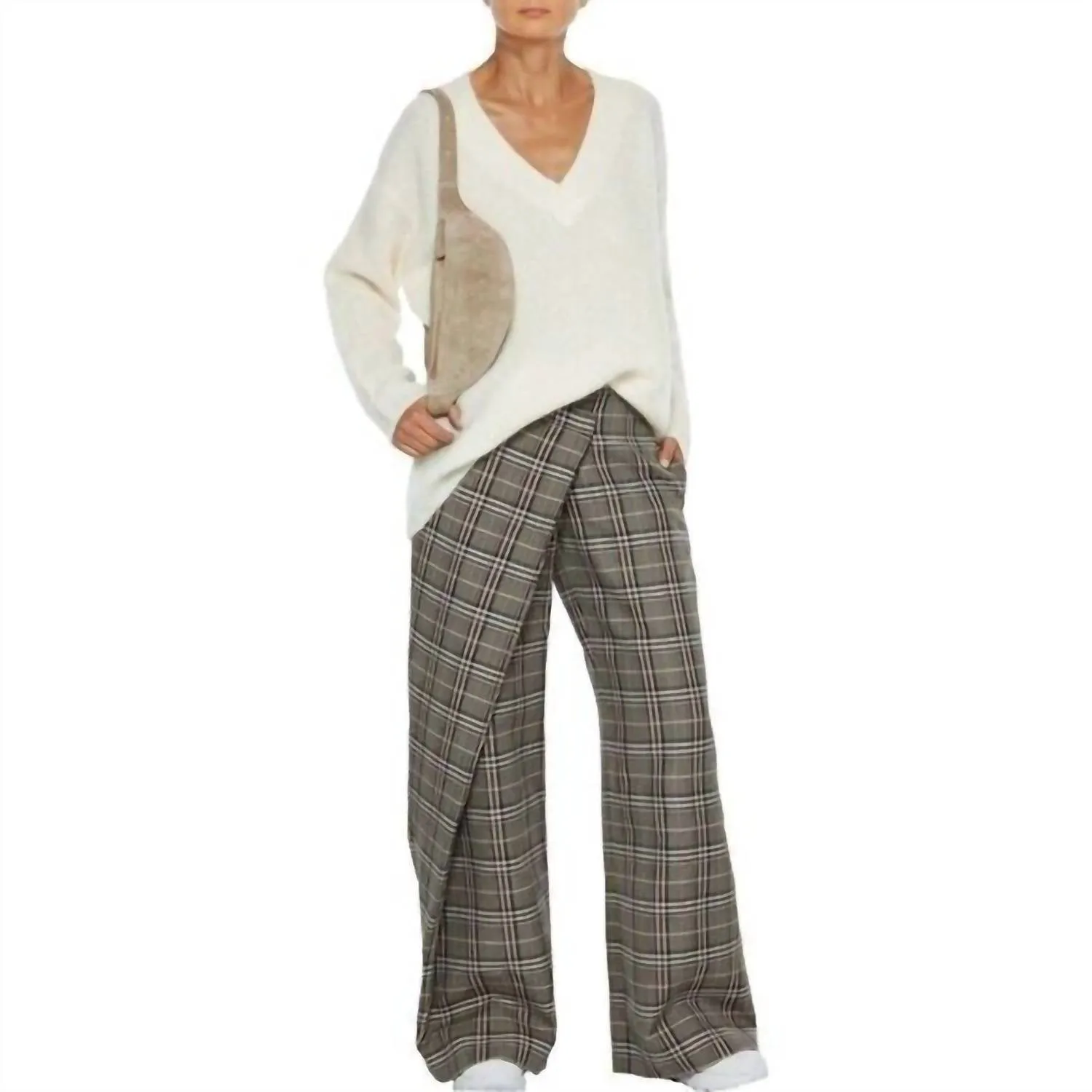Callahan V Neck Wool Mohair Knit Sweater In Ivory