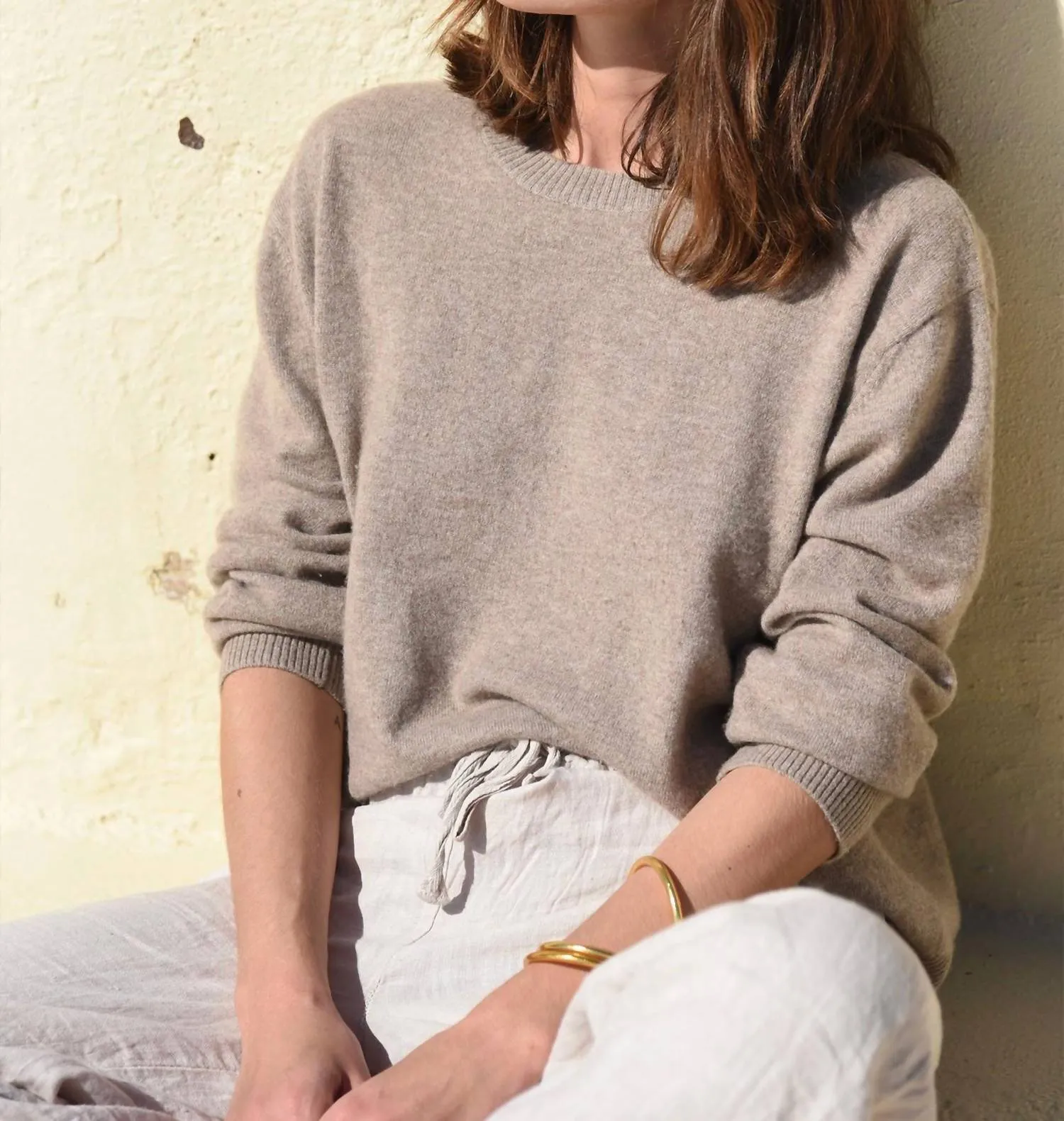 Cashmere Cove Crew Neck Sweater In Rye