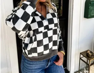 Checkmate Easy Does It Pullover In Black