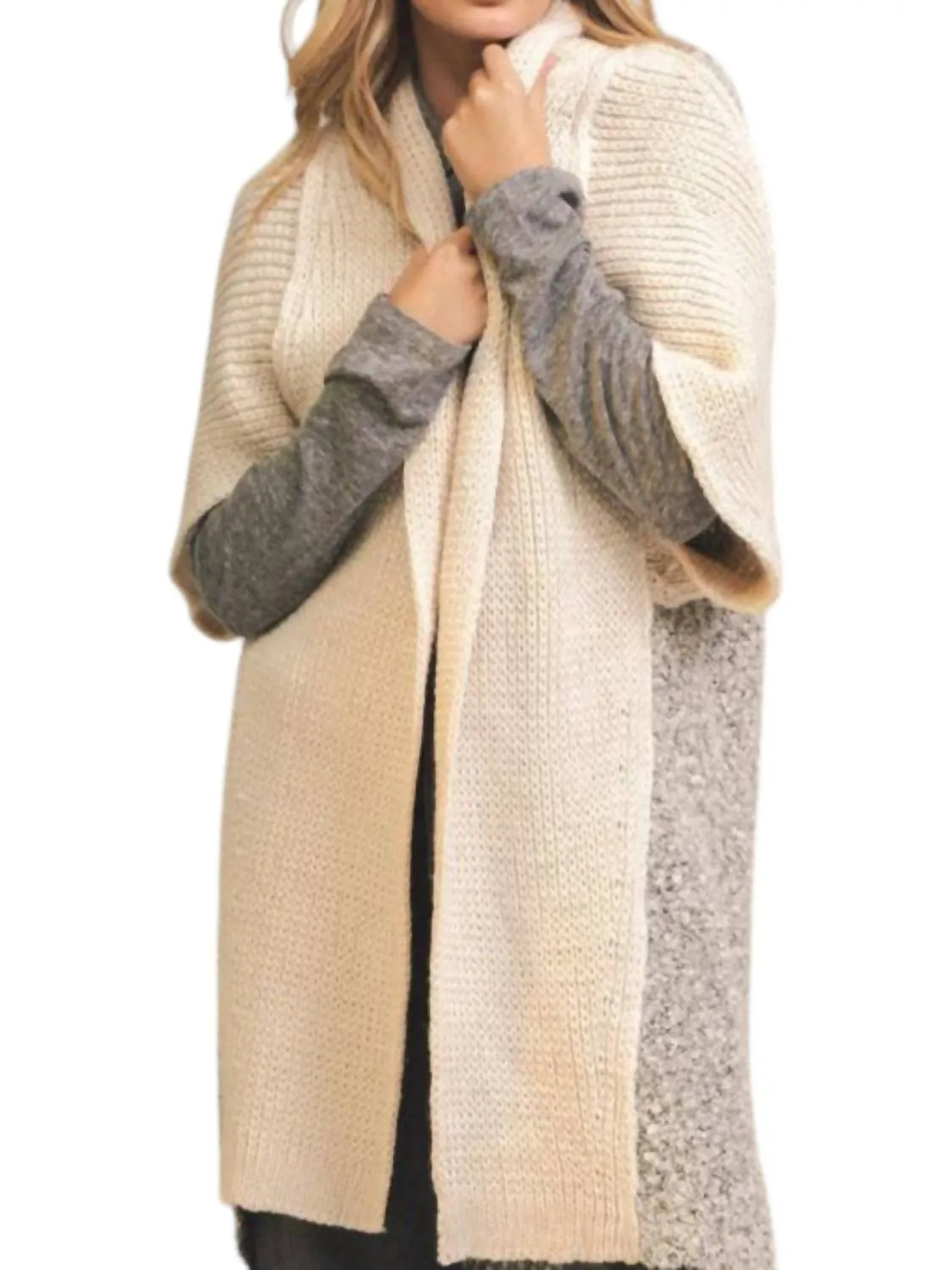 Cliff Oversized Cardigan In Cream