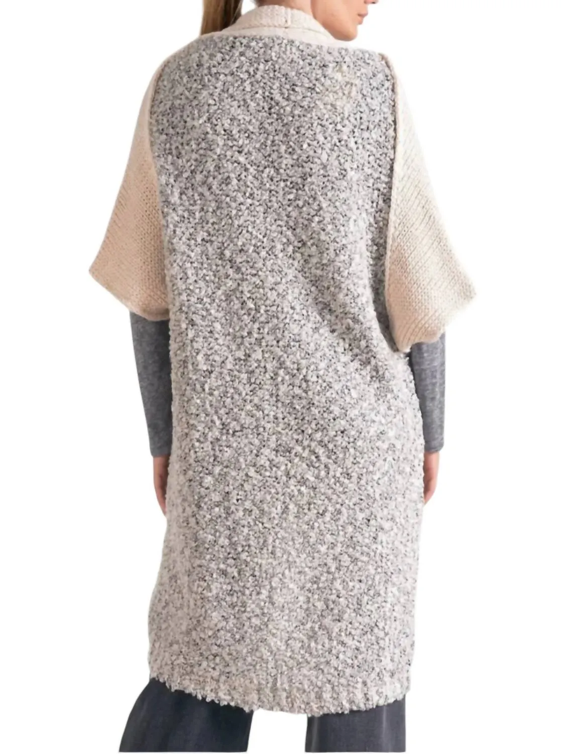 Cliff Oversized Cardigan In Cream