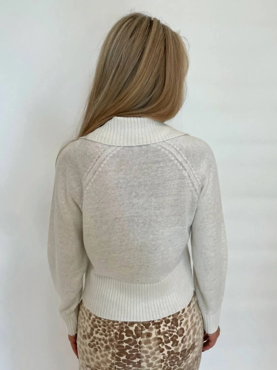 Elan Crop Zip Cardigan In White