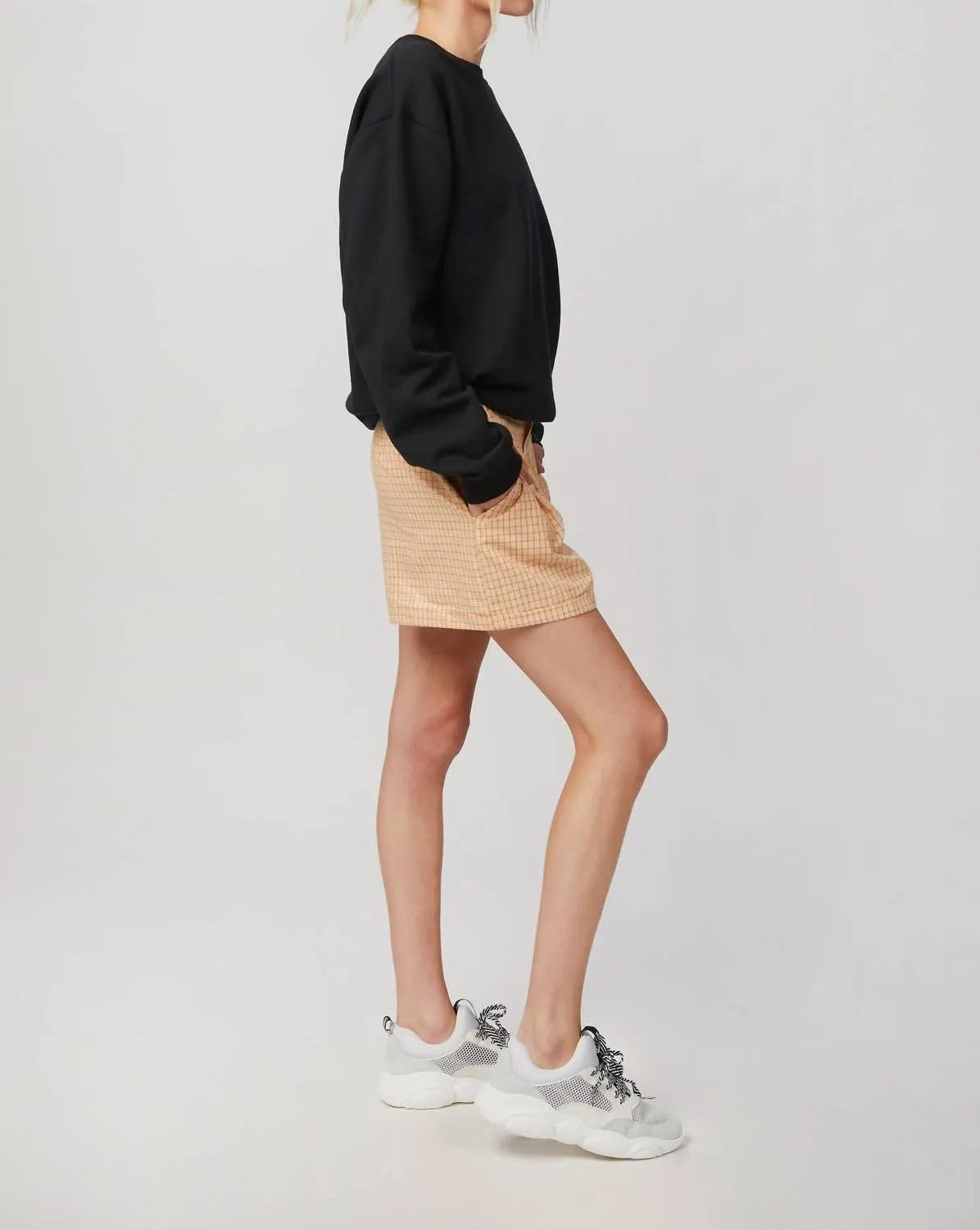 Geo P Crew Top In Black