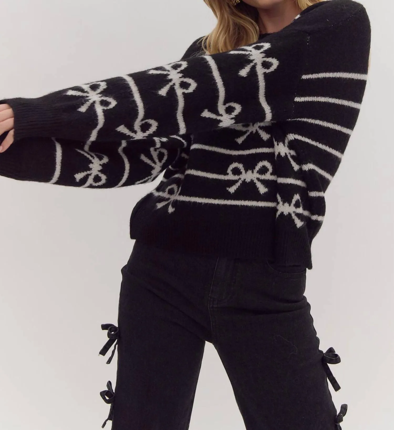 Knit Bow Sweater In Black