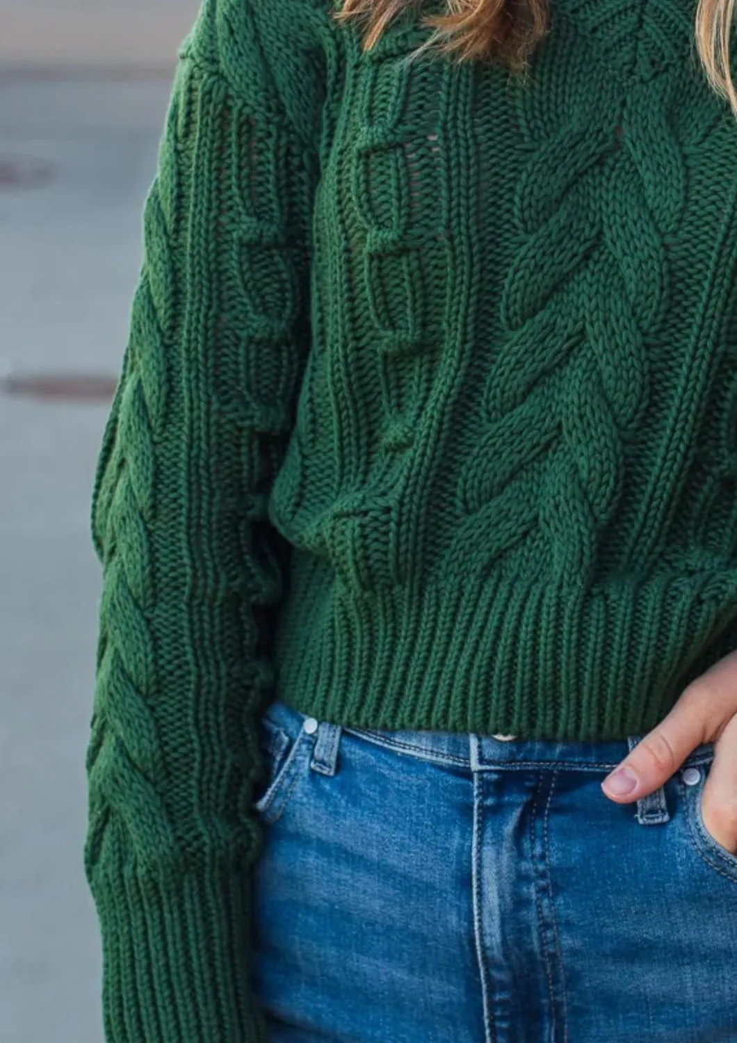 Laurel V Neck Sweater In Army