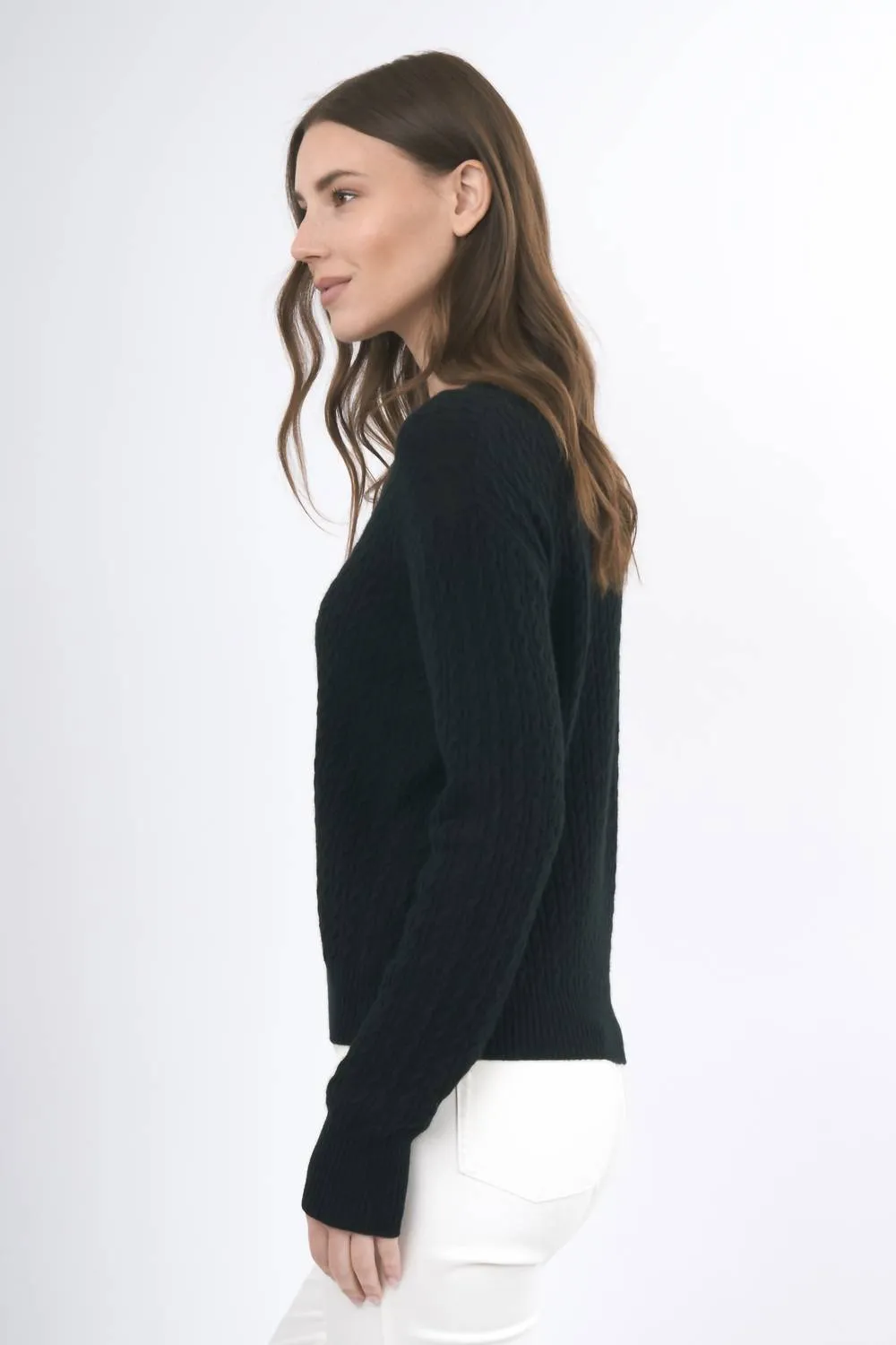 Light Weight Cable Knit Sweater In Black