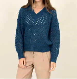 Nanumea V- Neck Pullover Swaeter In Blue