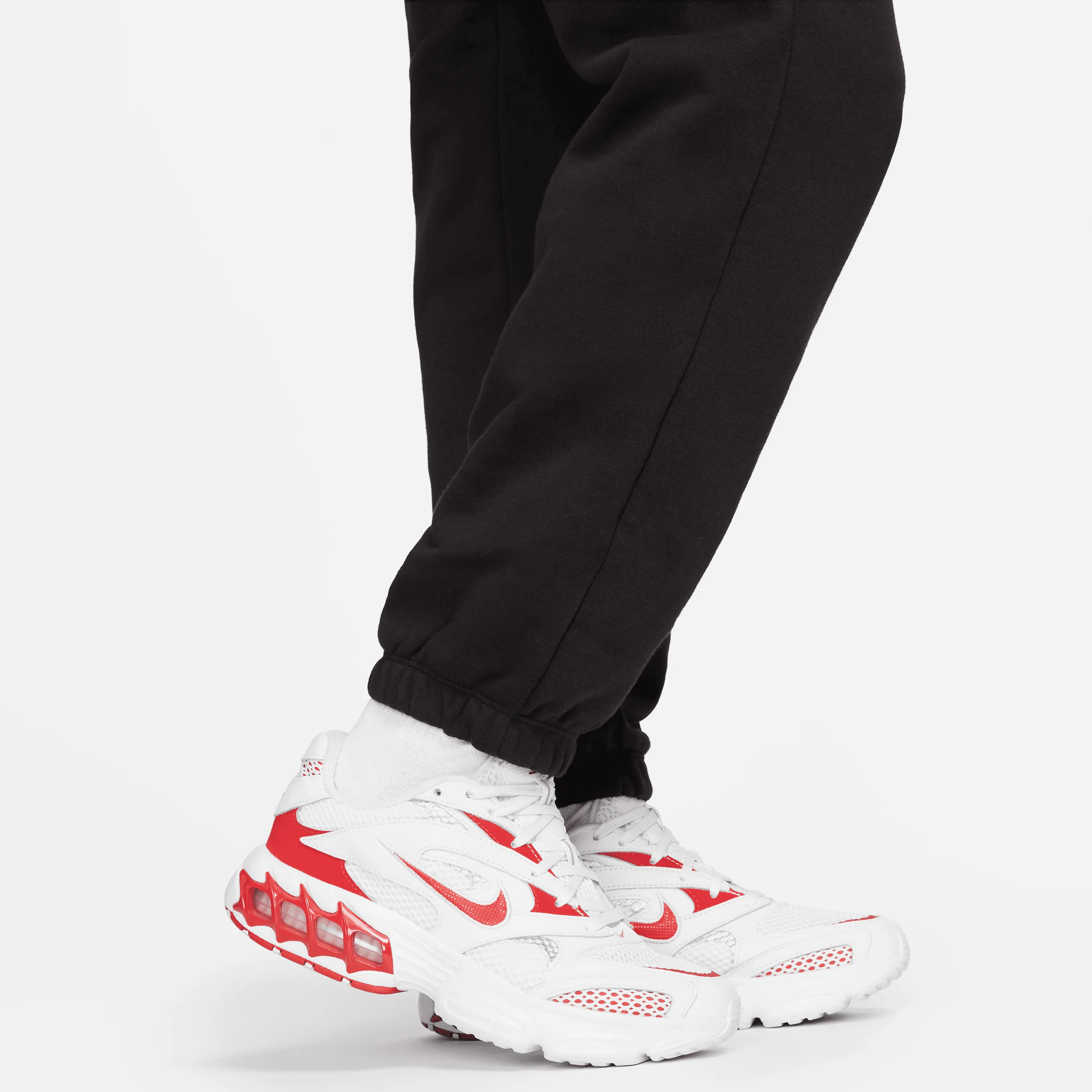 Nike - Men's Sweatpants,Women's Sweatpants,Jogger Sweatpants,Fleece Lined Sweatpants,Tapered Sweatpants Men,Custom Logo Sweatpants,Organic Cotton Sweatpants,Plus Size Women's Sweatpants Women - Club Fleece Cargo Sweatpant - Black/White