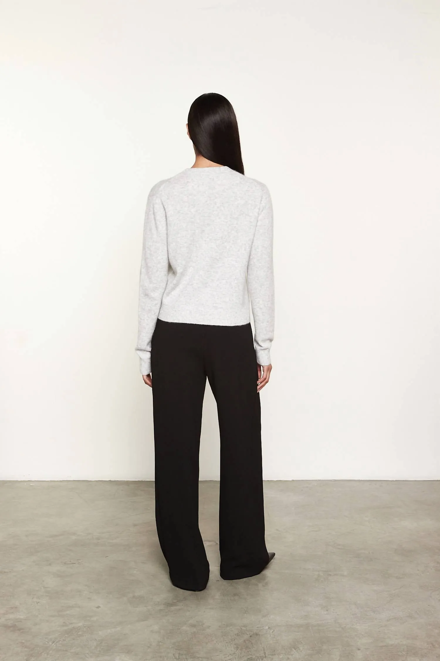 Powder Cashmere Knitted Crew In Heather Grey
