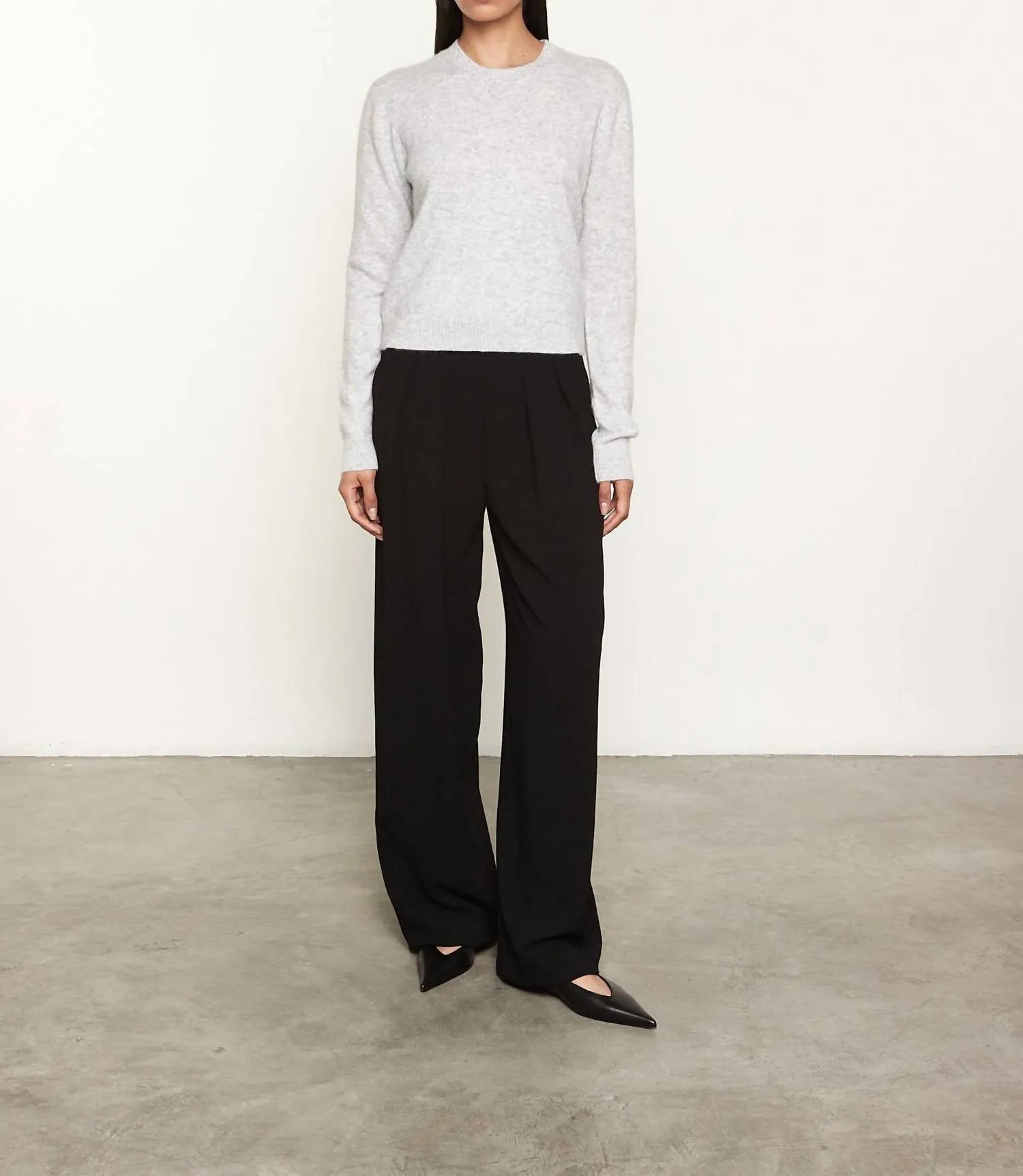 Powder Cashmere Knitted Crew In Heather Grey