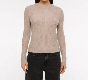 Ribbed Slim Crew Sweater In Champagne