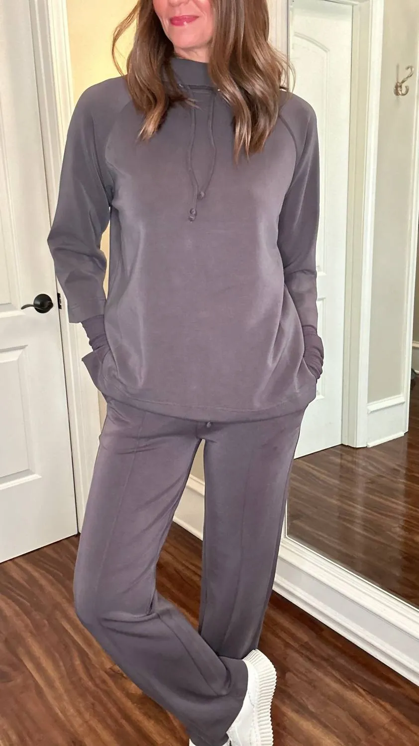 Samantha Pullover In Grey