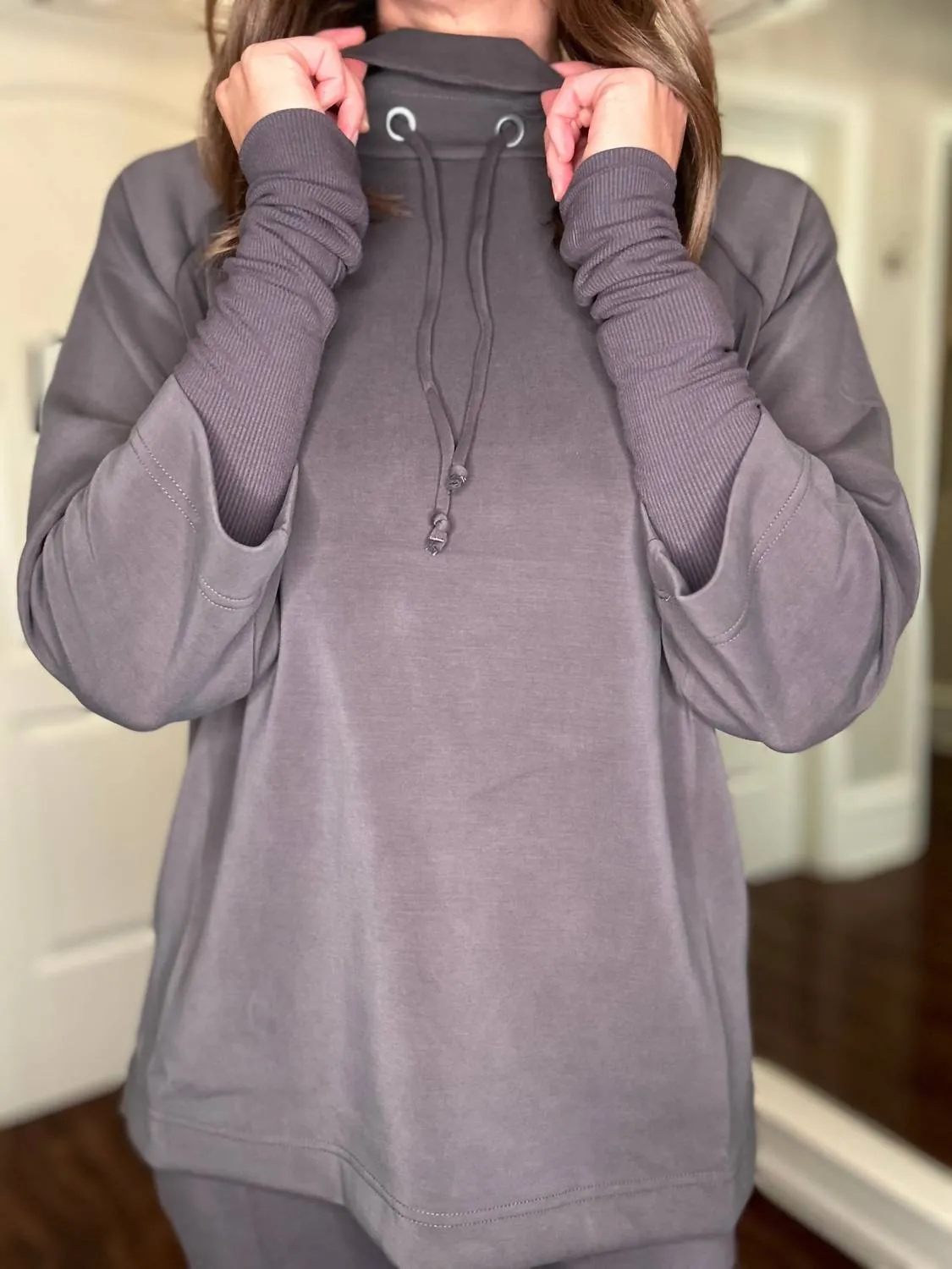 Samantha Pullover In Grey