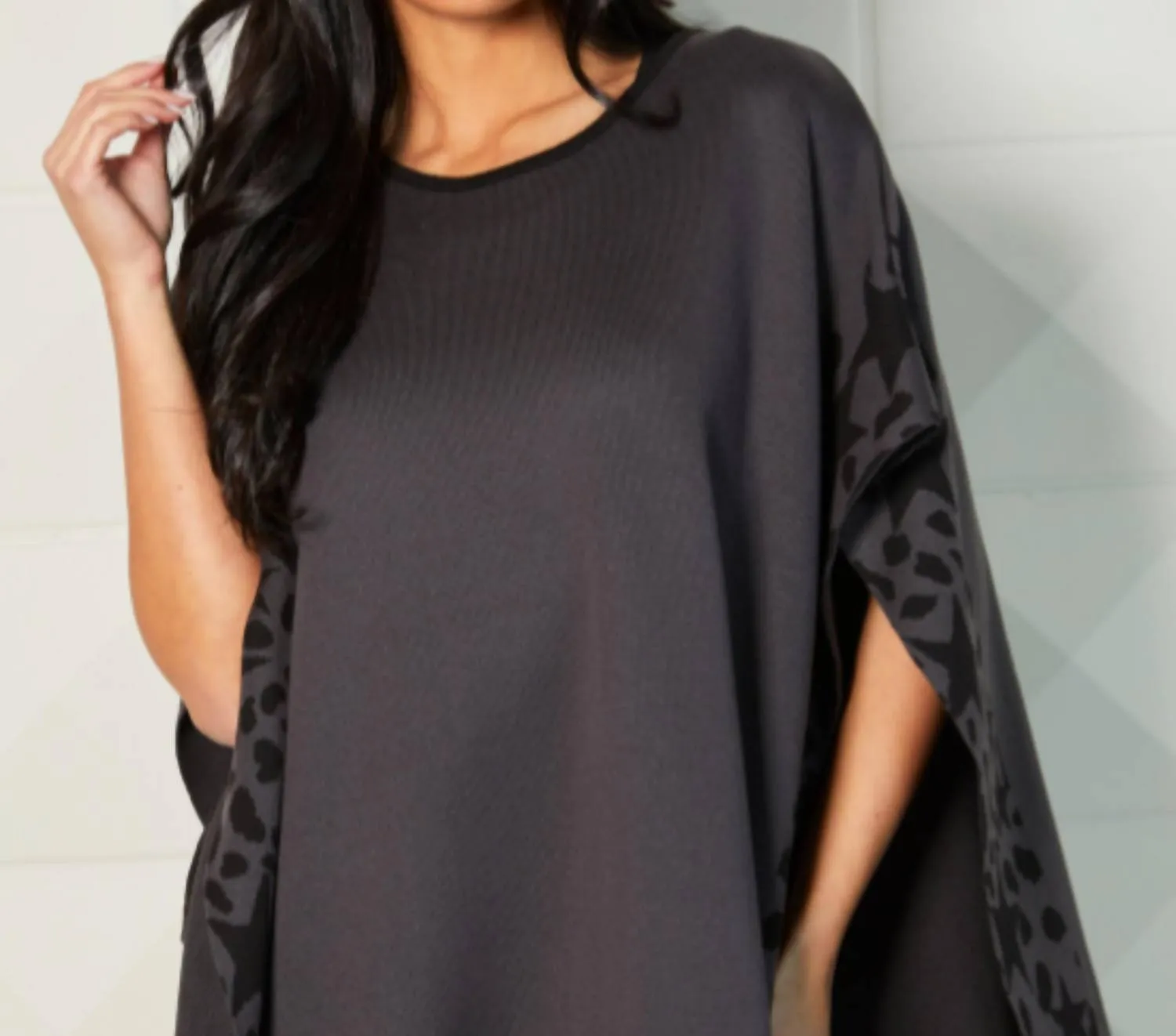 Scoop One Size Poncho In Coal