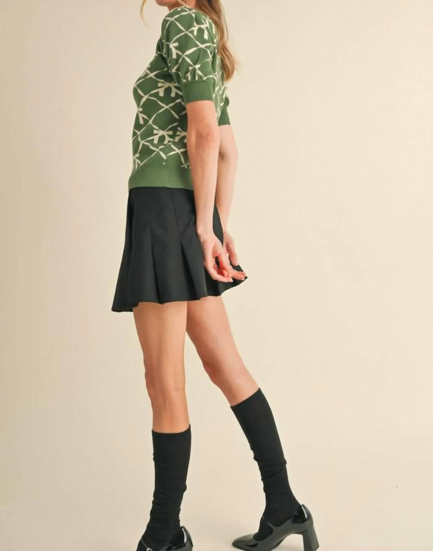 Short Sleeve Bow Pattern Sweater In Olive