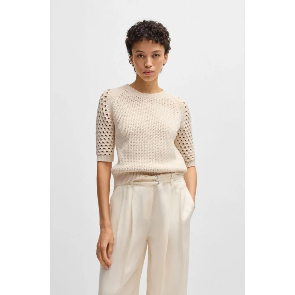 Sweater with mixed knits