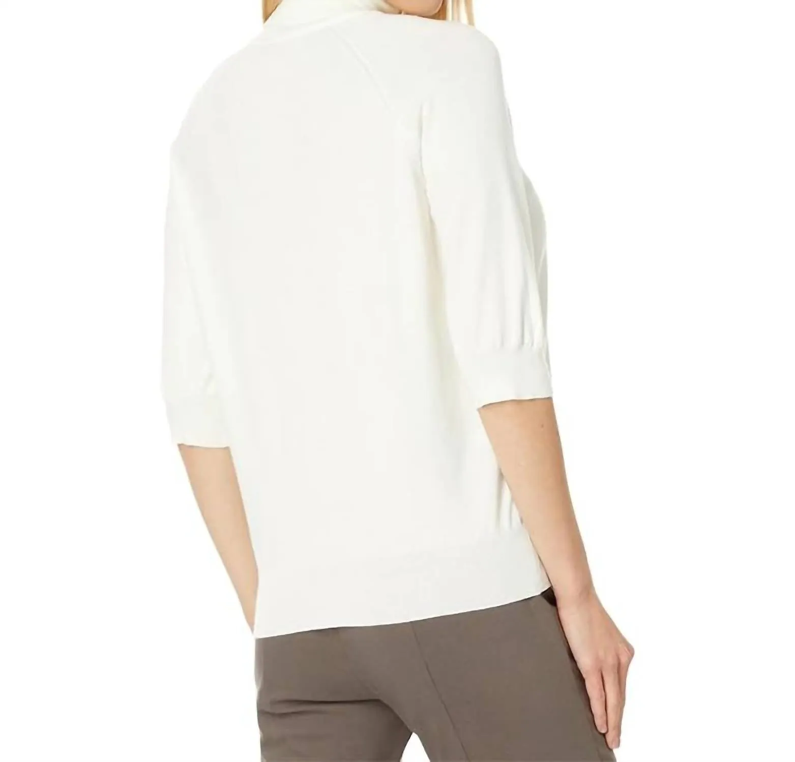 Turtle Neck Sweater In White